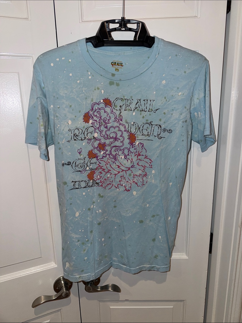 Vintage GRAIL Light Blue Graphic Tee with Floral Print+ Paint Splatters
